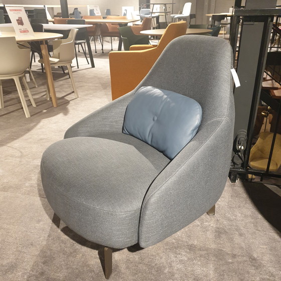 Image 1 of Leolux Jill Sessel mit Kissen