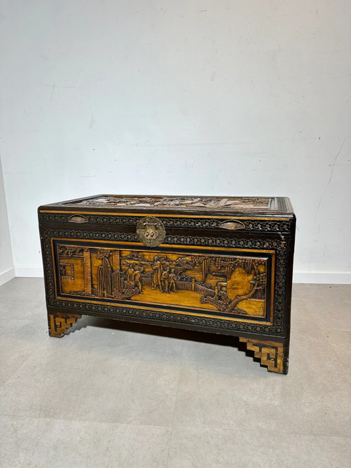 Antique Oriental Wooden Chest – opbergkast