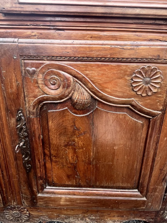 Großes antikes französisches Holzbuffet Normandie – Buffetschränke, Wood (photo 5 of 14)