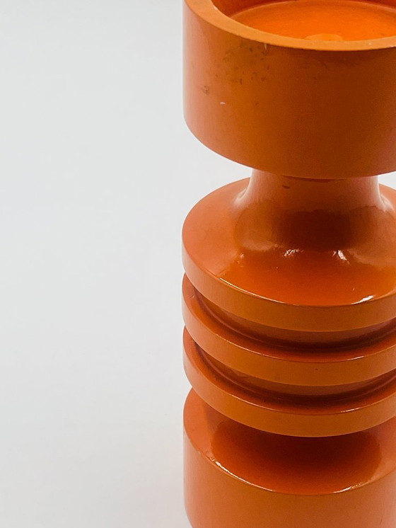 Image 1 of Oranje houten kandelaar uit de jaren zeventig