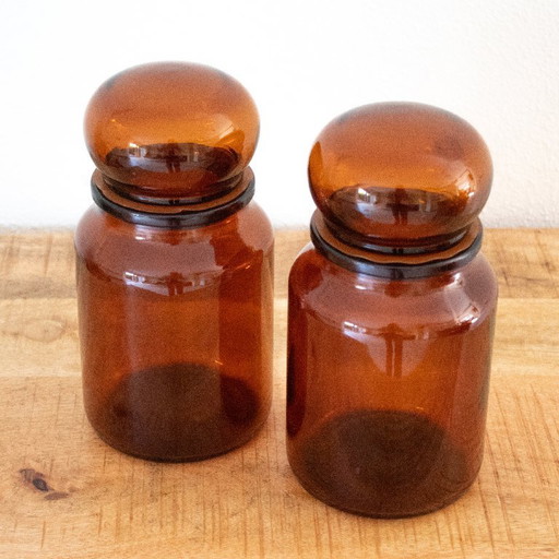 Vintage set of Belgian amber-brown glass apothecary jars – decoratieve objecten (photo 2 of 10)