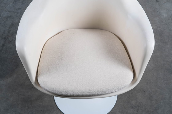 Image 1 of Eero Saarinen - Sillones Knoll 'Tulip'