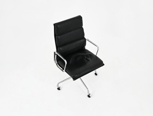 Fauteuil Soft Pad conçu par Charles et Ray Eames pour ring Mobelfabrikk Norway, années 1970
