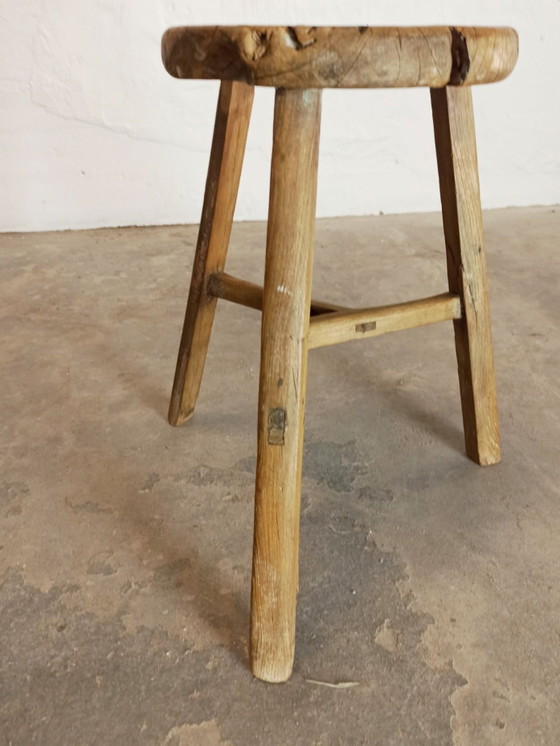 Sgabello in legno Wabi Sabi vintage, Sgabelli, Marrone (foto 5 di 11)