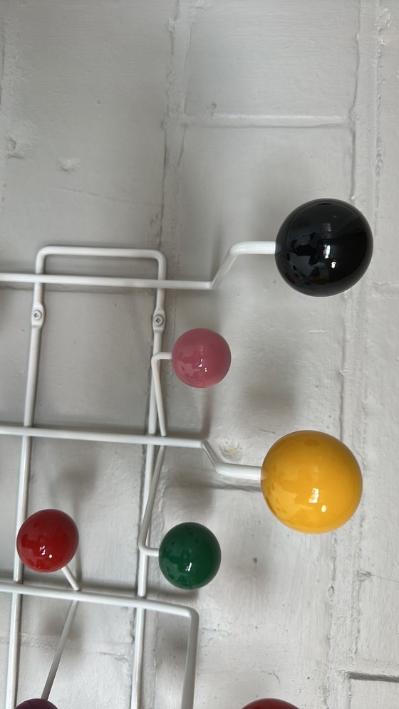 Image 1 of Kapstok Charles & Ray Eames