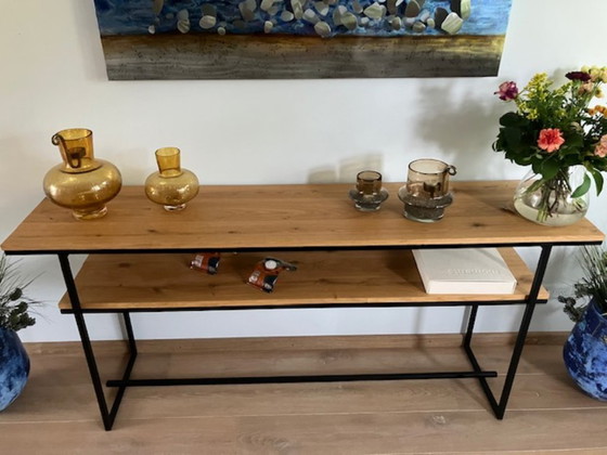 Image 1 of Mesa de centro con mesa auxiliar a juego.