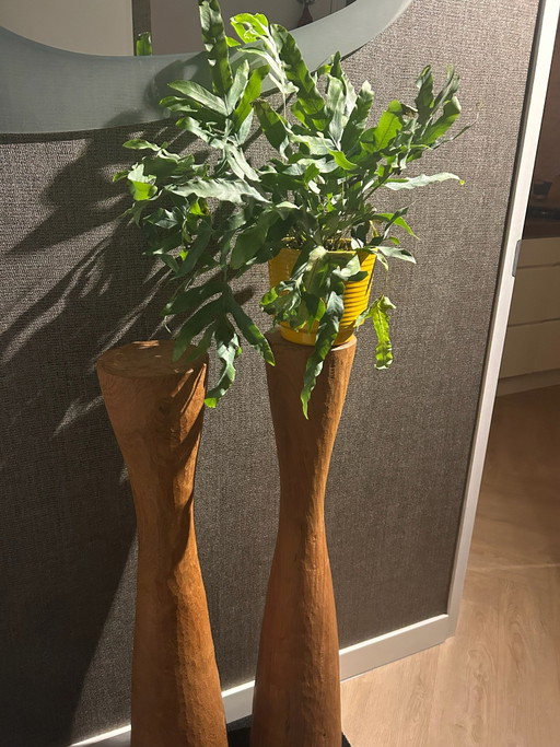 Handgesneden houten pilaren