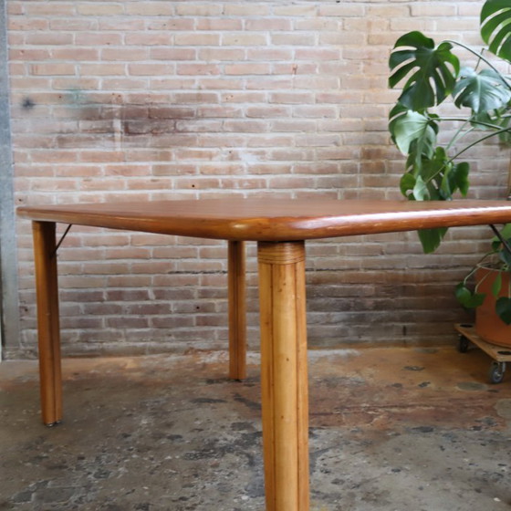 Image 1 of Table de salle à manger vintage en rotin 70s côtelé 4 places