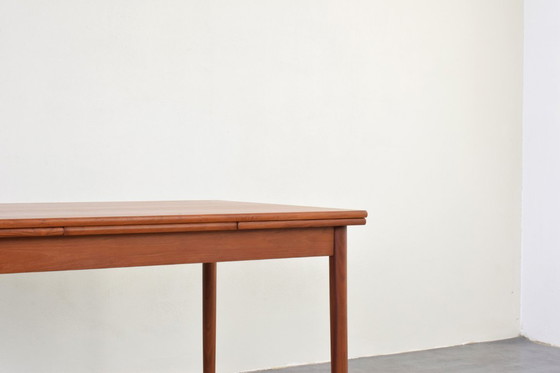 Image 1 of Table de salle à manger extensible en teck danoise du Mid Century, années 1960.