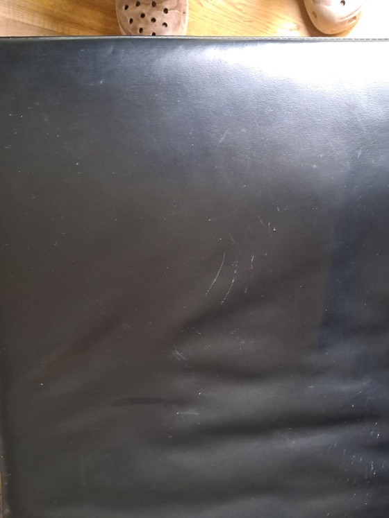 2 Tonon schwarze Leder-Drehsessel, Drehstühle, Polierter Stahl (Foto 5 von 5)