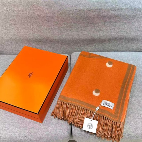 Image 1 of Hermès ‘Cheval Cabriolet’ sjaal, geïnspireerd op de wollen deken van Giampaolo Pani.