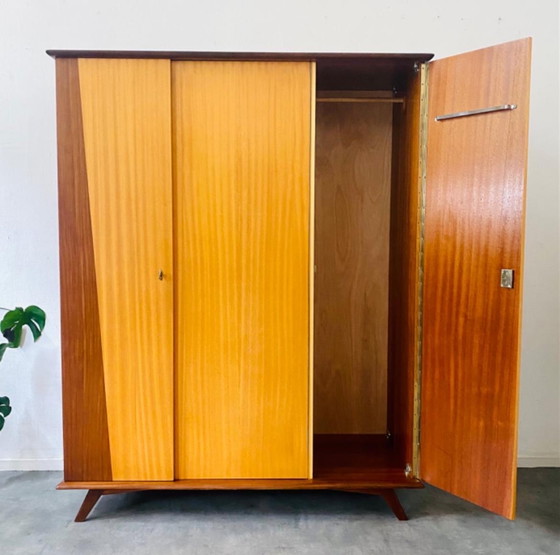 Image 1 of Vintage Garderobe Kast