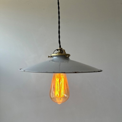 OLD INDUSTRIAL WHITE CONICAL ENAMELED SUSPENSION