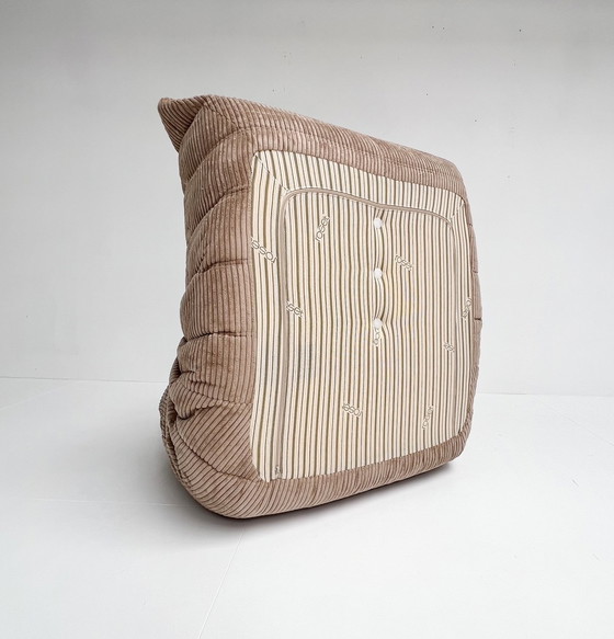 Image 1 of Beige 1-Sitzer Togo von Ligne Roset, 1990'S