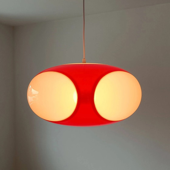 Lampada a sospensione UFO bug-eye arancione/bianca – Massive – Lampade a sospensione, Plastic, Space Age (photo 7 of 9)