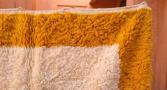 Tapis berbère marocain en laine naturelle 250 cm x 150 cm – Wool (photo 2 of 6)