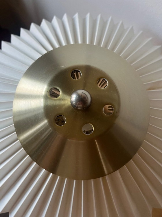 Stunning Vintage Le Klint 307 Brass Table Lamp – Danish Design Classic – Metal (photo 4 of 12)