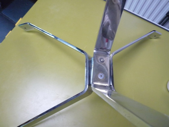 Image 1 of Table de salon vintage verre et chrome