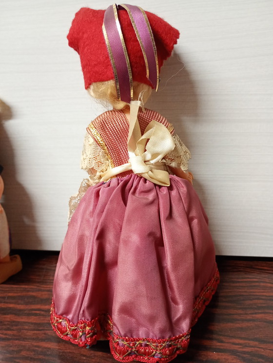 Image 1 of Bambole europee degli anni '70