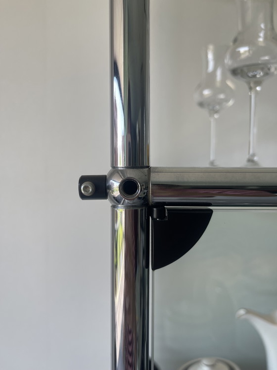 Image 1 of Vitrine design USM Haller