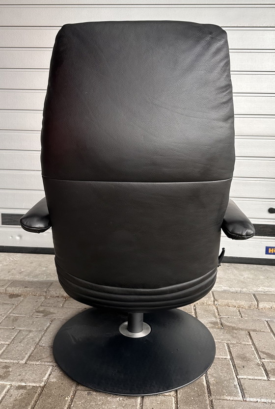 Image 1 of Sillón de diseño Jori Yoga