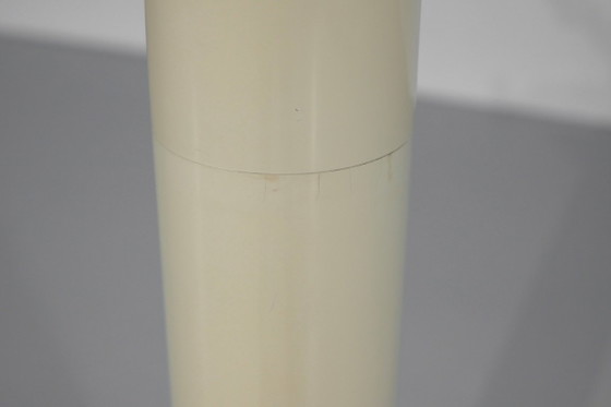 Space Age Coat rack in cream plastic, Anonima Castelli, Creme (photo 12 of 15)