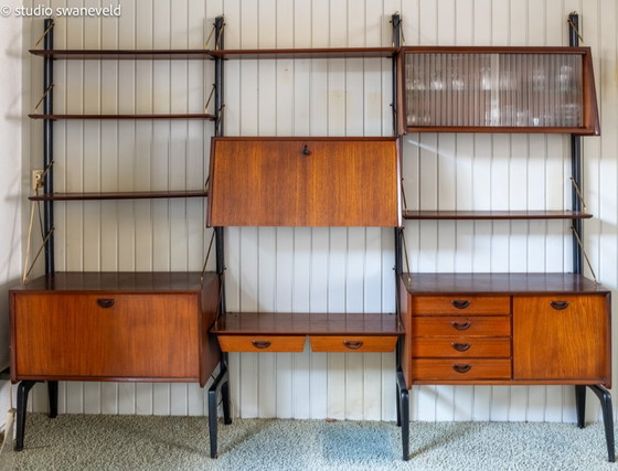 Image 1 of wandmeubel van Teeffelen WEBE