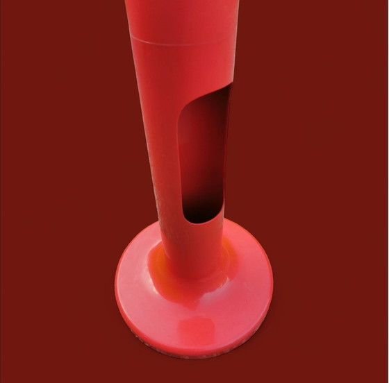 Image 1 of Kapstok uit het ruimtetijdperk