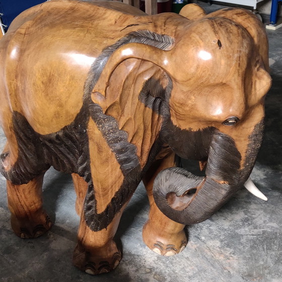 Image 1 of Escultura de madera "elefante"