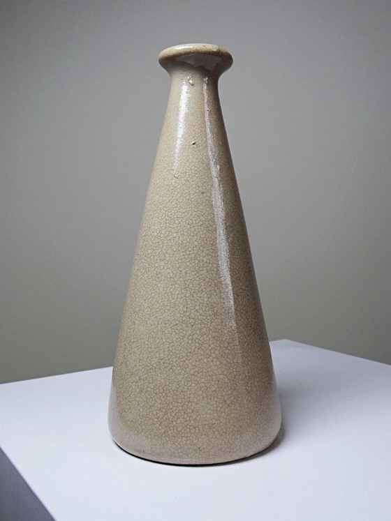 Image 1 of Conical Art Deco vase in beige crackled earthenware, circa 1930-1950