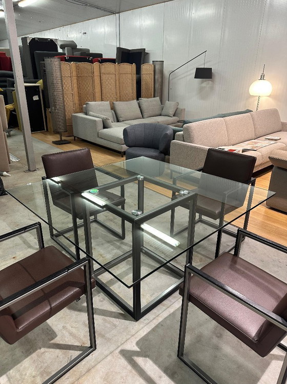 Image 1 of NIEUWSTAAT Leolux Window Tafel + GARANTIE