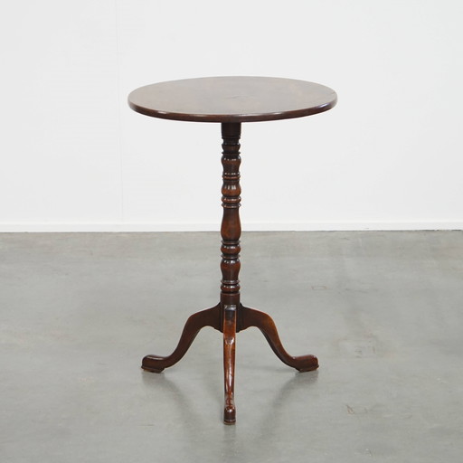 Round Antique English Wine/Table from the 19th Century