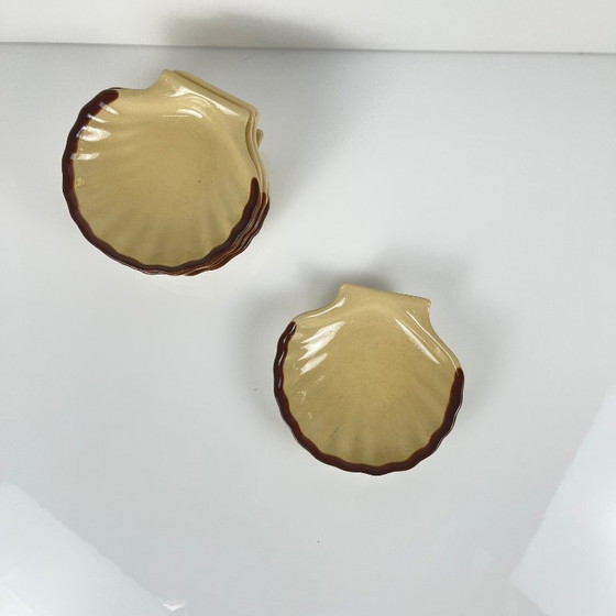 Image 1 of Set van 6 keramische sint-jakobsschelpen van E. Henry