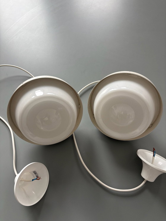 Two vintage Pendant lamps, Plastic, Metal, Creme (photo 5 of 9)