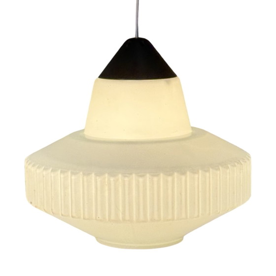 Image 1 of Louis Kalff - Phillips - ca. 1950’s - Space age Design / Mcm - Vintage Pendant Lamp - Pleated Milk Glass and bakelite Accents