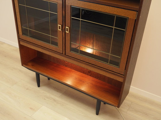 Vetrina danese in rovere con illuminazione e ripiani regolabili, anni '60 – Vetrine, Legno (photo 12 of 18)