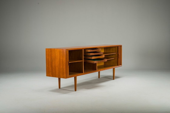 Image 1 of Buffet en teck attribué à Svend Aage Larsen pour Faarup Furniture Factory, Danemark, années 1960