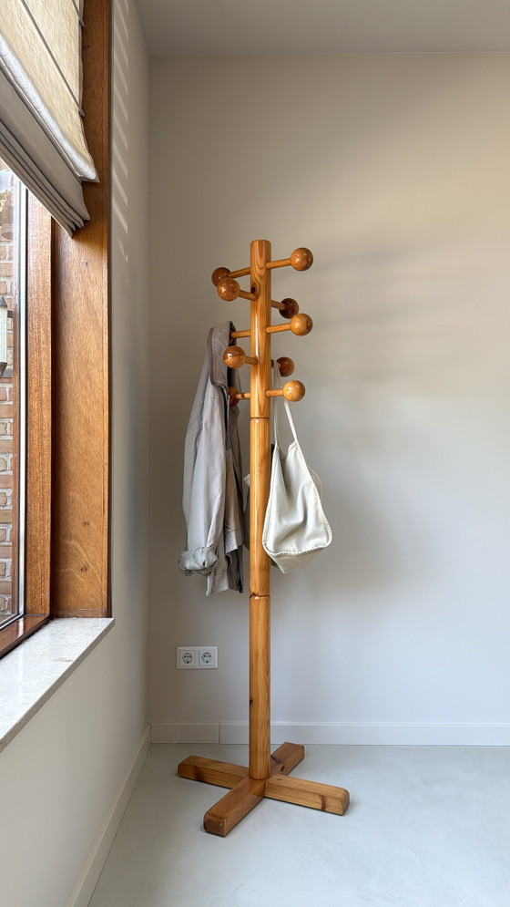 Image 1 of Vintage pine coat rack with spheres