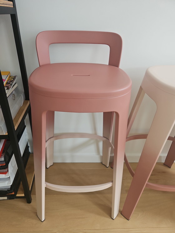 Image 1 of Juego de taburetes de bar de metal rosa