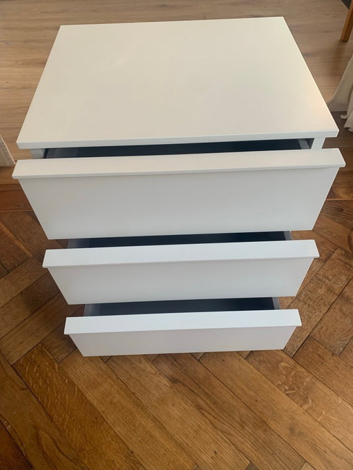 Novamobili charging cabinet