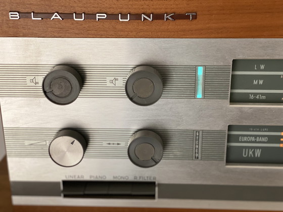 Image 1 of Blaupunkt – Radio estéreo excepcional | Icono del diseño alemán de los años 60