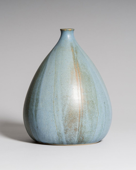 Image 1 of Celadon Vase Ru Ware Stil "Handgedreht" möglicherweise Ost- oder Westdeutsche Töpferei