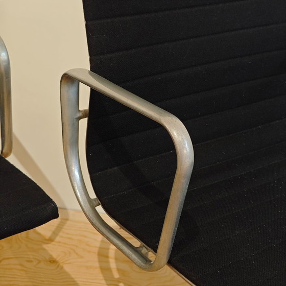 Image 1 of Sedie da ufficio Vitra Eames EA 112
