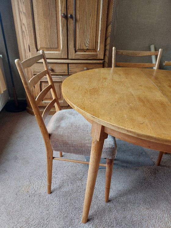 Vintage Handgemaakt Volledig Massief Houten Uitschuifbare Ronde Eettafel Jaren 50/60 Mid Century Modern Stijl (photo 2 of 10)