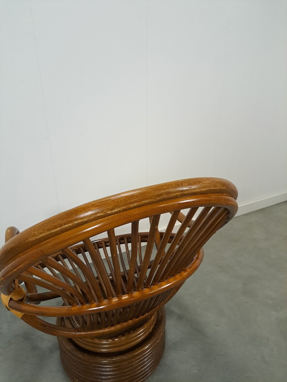 Image 1 of Rotan Manou Draai Stoel Vintage