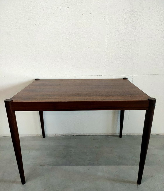 Image 1 of Tavolini laterali vintage in palissandro scandinavo/danese, tavolino portavaso, tavolino da caffè (impilabile)