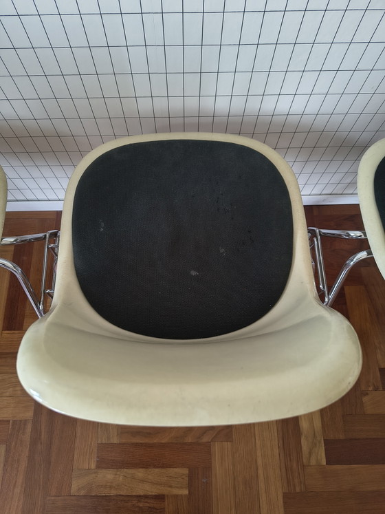 Image 1 of 3 x Eames Miller DSX stacking base fiberglass