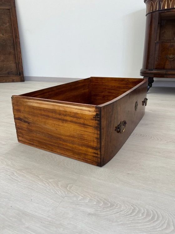 Image 1 of Cassettone - Noce - Comò con specchiera