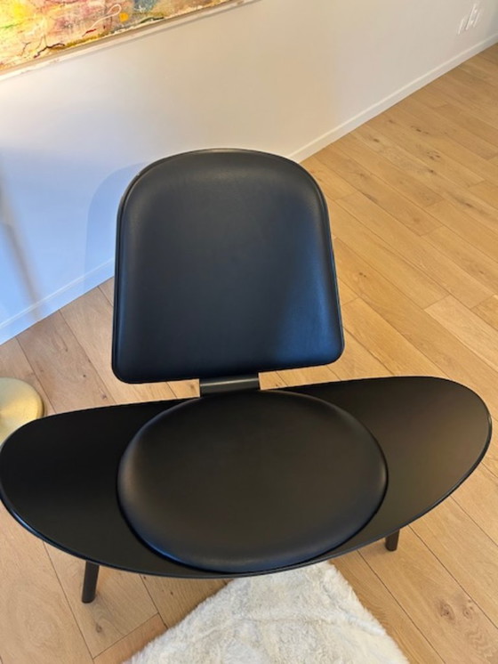 Image 1 of Ch07 Shell Chair