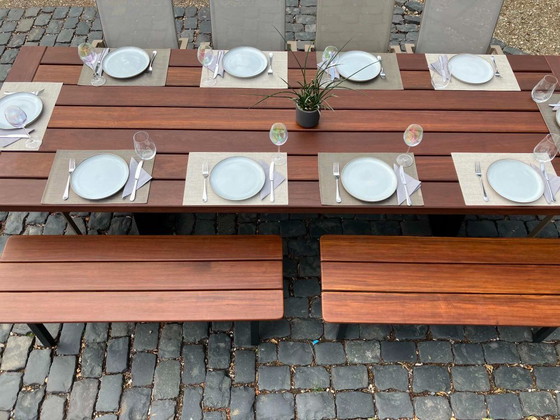 Image 1 of Tuintafel "Royal" 10-12P. Braziliaanse Walnoot - Ambacht